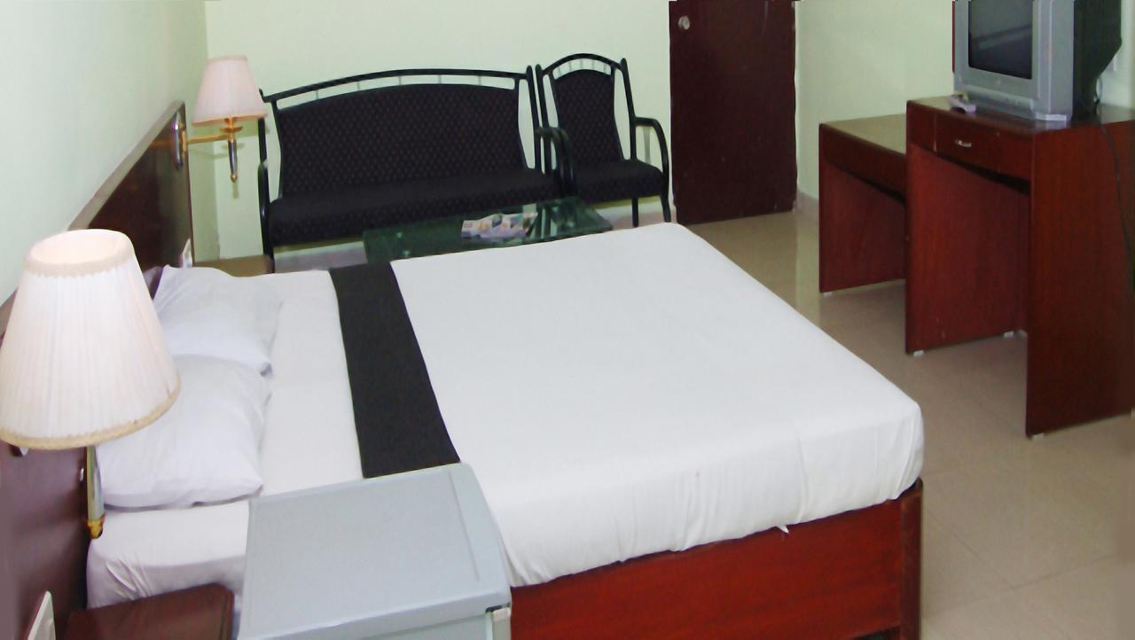 Vaishnavi Group Of Hotels 海得拉巴 外观 照片