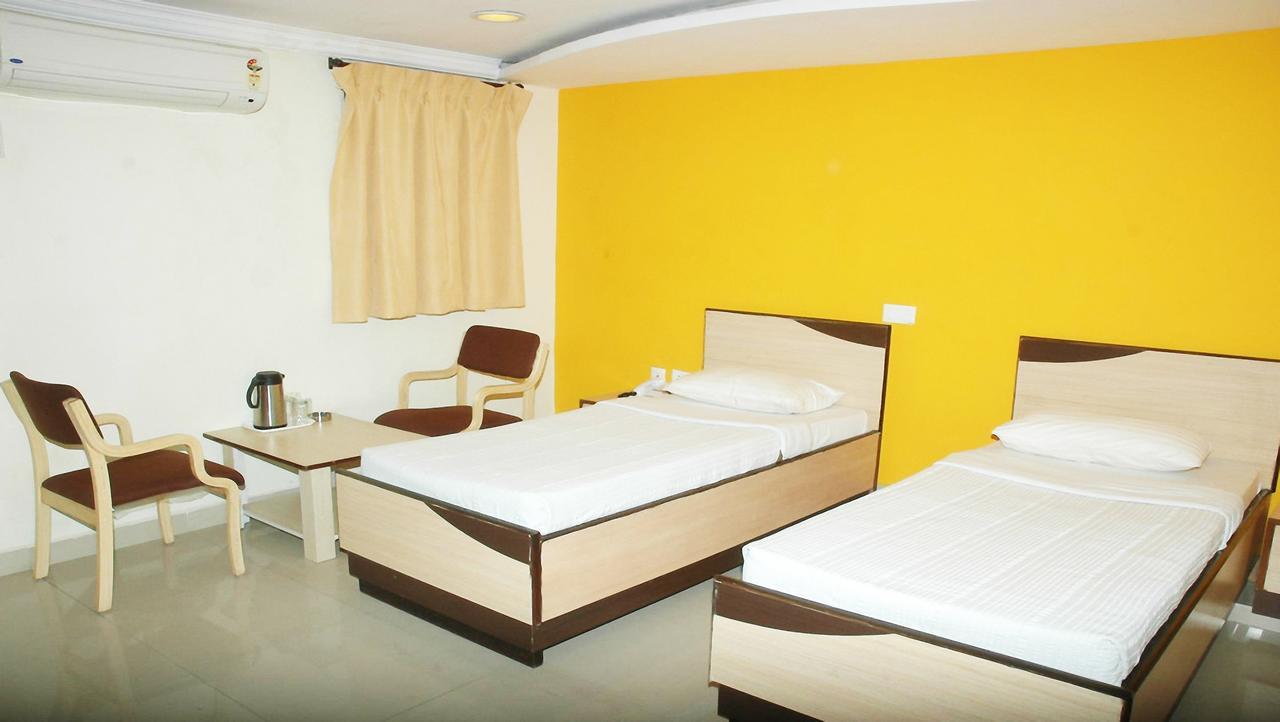 Vaishnavi Group Of Hotels 海得拉巴 外观 照片