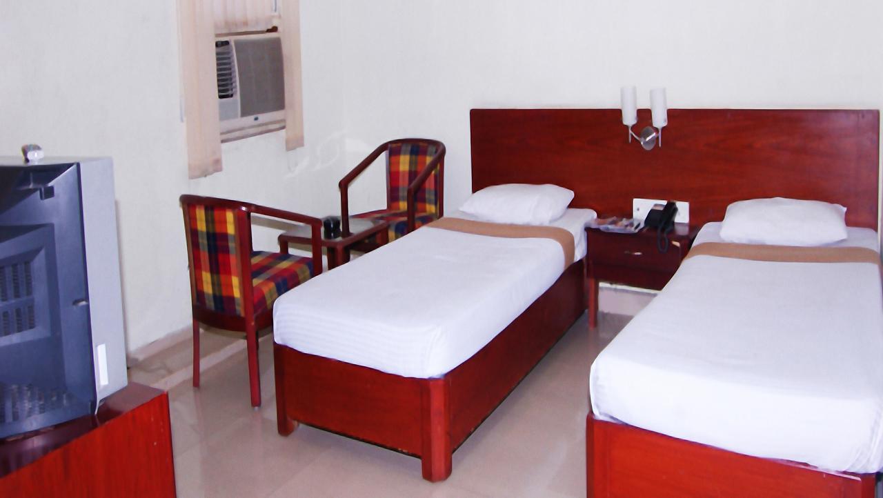 Vaishnavi Group Of Hotels 海得拉巴 外观 照片